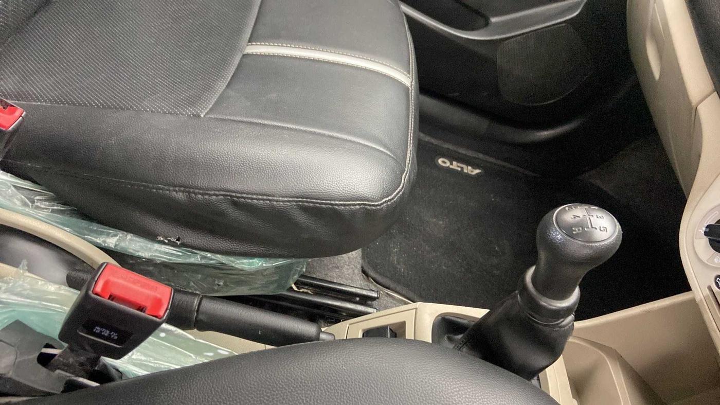 2019 Maruti Alto VXI, Petrol, Manual, 4,501 km, Gear Lever