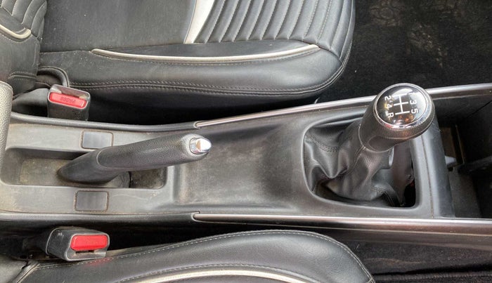 2019 Maruti Baleno ZETA PETROL 1.2, Petrol, Manual, 33,792 km, Gear Lever