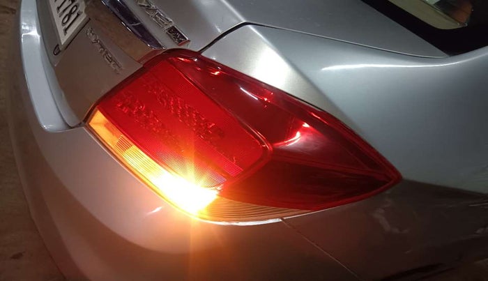 2014 Honda Amaze 1.2L I-VTEC VX AT, Petrol, Automatic, 82,798 km, Right tail light - Minor damage