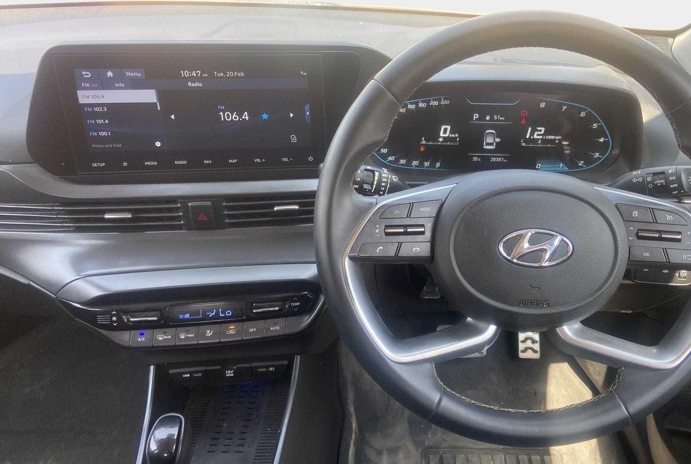 2020 Hyundai NEW I20 ASTA (O) 1.0 TURBO GDI DCT, Petrol, Automatic, 28,376 km, Air Conditioner