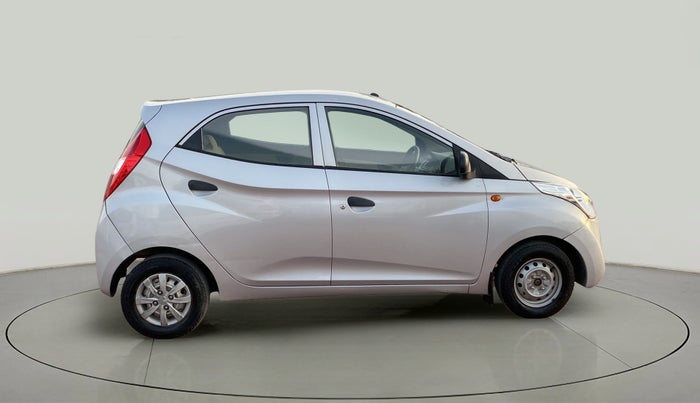 2016 Hyundai Eon ERA +, Petrol, Manual, 46,007 km, Right Side View