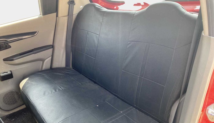 2016 Mahindra Kuv100 K2 6 STR, Petrol, Manual, 34,183 km, Right Side Rear Door Cabin