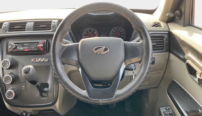 2016 Mahindra Kuv100 K2 6 STR, Petrol, Manual, 34,183 km, Steering Wheel Close Up