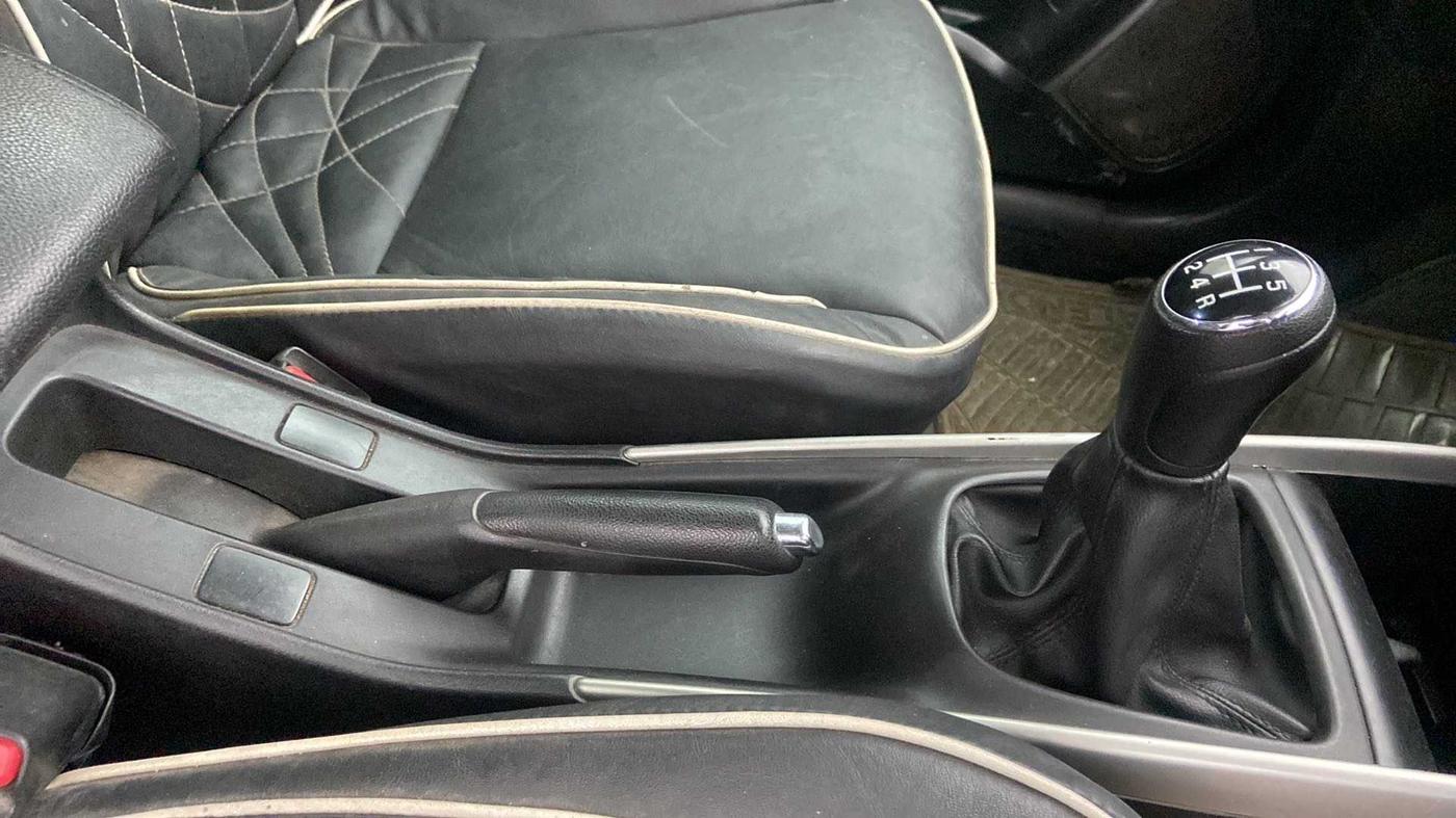 2016 Maruti Baleno ZETA PETROL 1.2, Petrol, Manual, 96,466 km, Gear Lever
