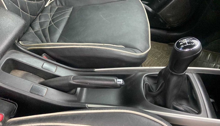 2016 Maruti Baleno ZETA PETROL 1.2, Petrol, Manual, 96,466 km, Gear Lever