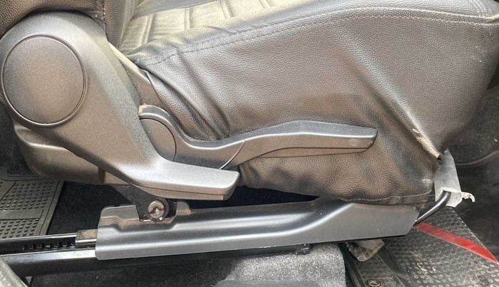 2021 Maruti Swift VXI, Petrol, Manual, 6,278 km, Driver Side Adjustment Panel