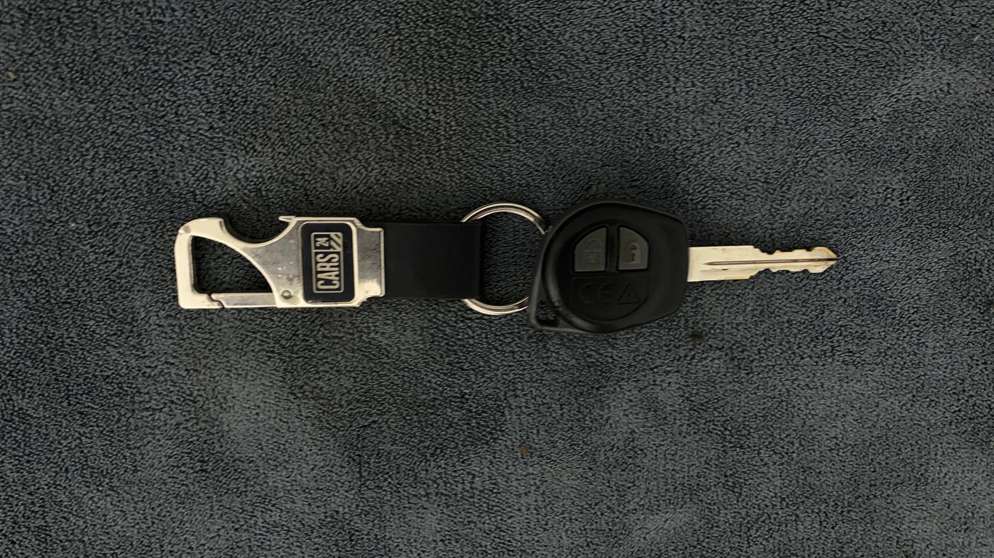 2021 Maruti Swift VXI, Petrol, Manual, 27,459 km, Key Close Up