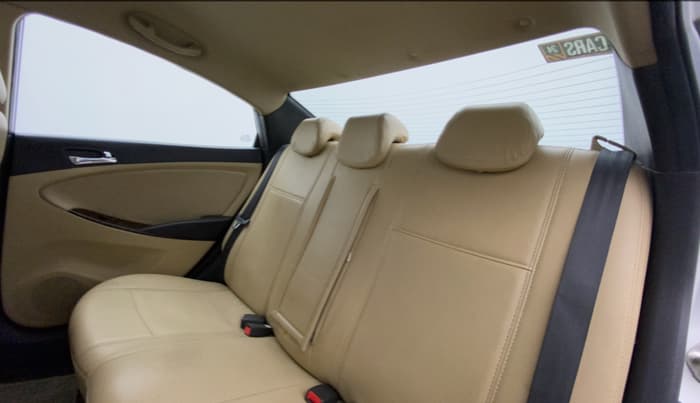 2012 Hyundai Verna FLUIDIC 1.6 CRDI SX, Diesel, Manual, 97,843 km, Right Side Rear Door Cabin