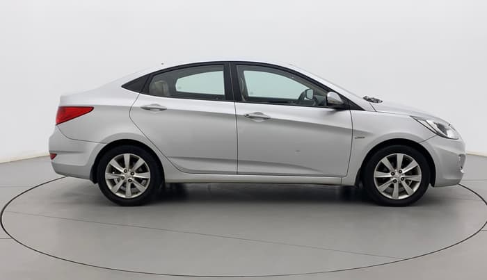 2012 Hyundai Verna FLUIDIC 1.6 CRDI SX, Diesel, Manual, 97,843 km, Right Side View