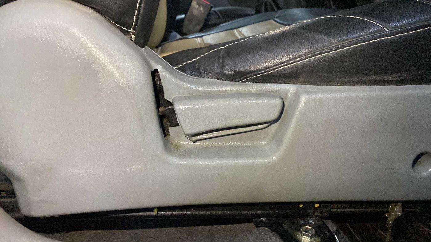2013 Maruti Alto K10 VXI, Petrol, Manual, 63,195 km, Driver Side Adjustment Panel