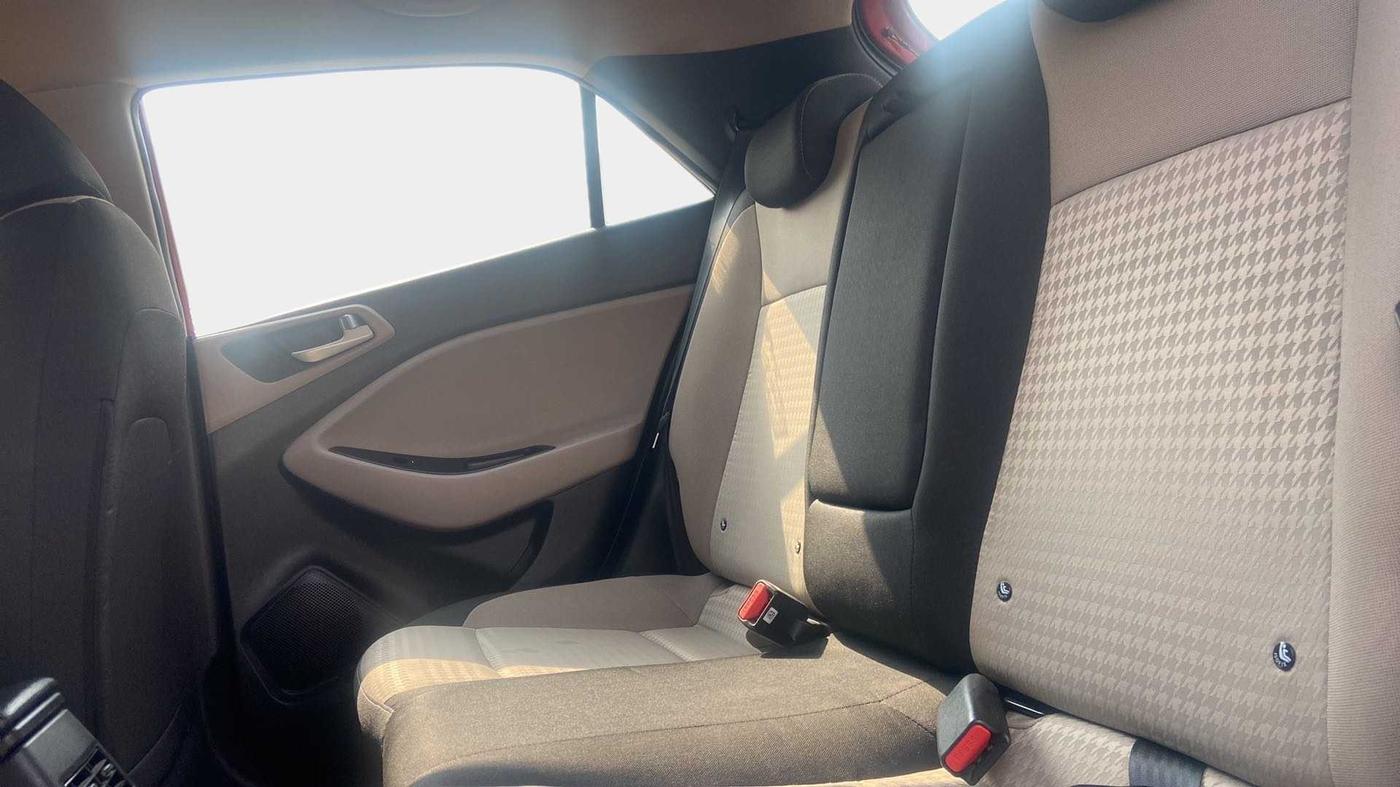 2020 Hyundai Elite i20 ASTA (O) CVT, Petrol, Automatic, 5,283 km, Right Side Rear Door Cabin