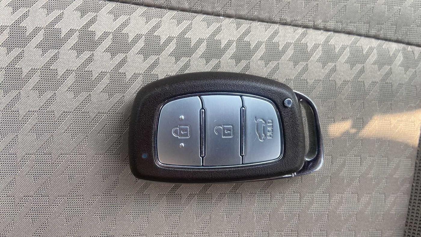 2020 Hyundai Elite i20 ASTA (O) CVT, Petrol, Automatic, 5,283 km, Key Close Up