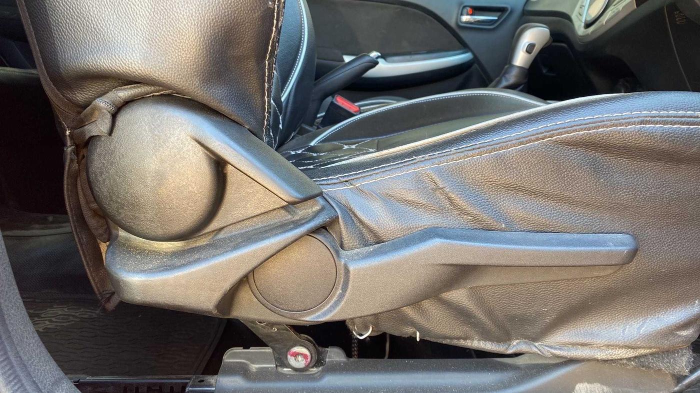 2016 Maruti Baleno ZETA CVT PETROL 1.2, Petrol, Automatic, 67,387 km, Driver Side Adjustment Panel