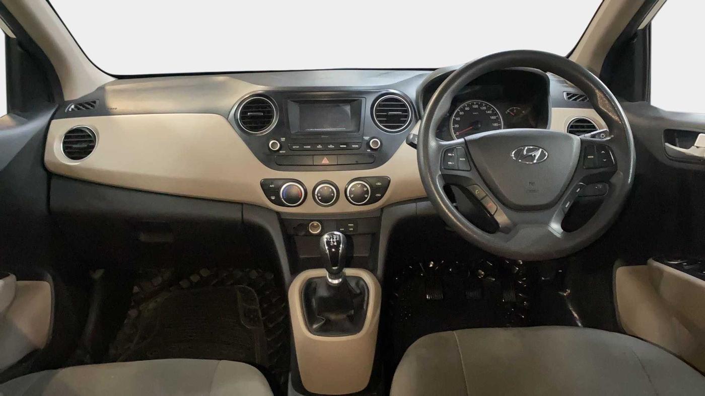 2017 Hyundai Grand i10 SPORTZ U2 1.2 CRDI, Diesel, Manual, 55,607 km, Dashboard