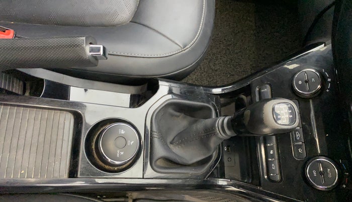 2022 Tata NEXON XZ PLUS (O) PETROL DARK EDITION, Petrol, Manual, 65,698 km, Gear Lever