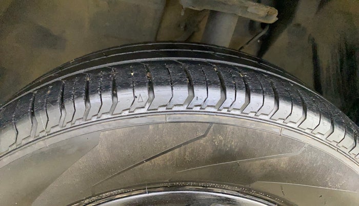 2022 Tata PUNCH ACCOMPLISHED AMT, Petrol, Automatic, 22,130 km, Left Front Tyre Tread