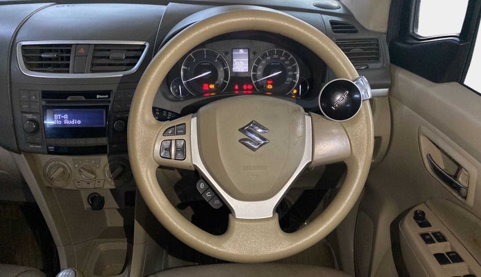 2016 Maruti Ertiga ZDI SHVS, Diesel, Manual, 62,500 km, Steering Wheel Close Up