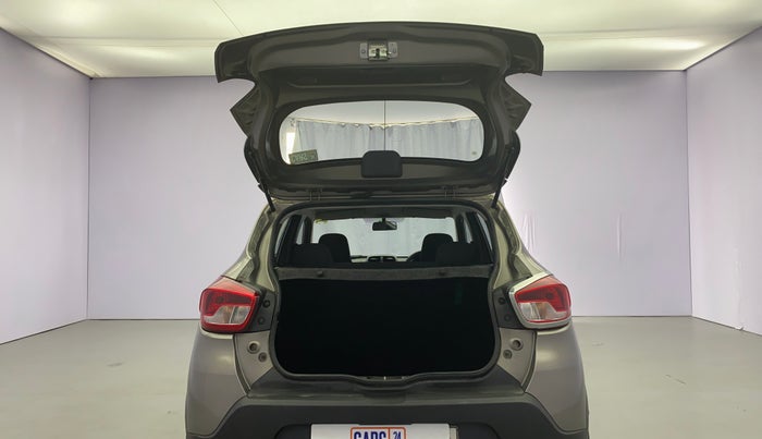 2017 Renault Kwid RXT 1.0 AMT, Petrol, Automatic, 43,109 km, Boot Door Open