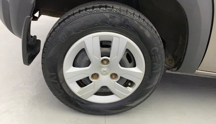 2017 Renault Kwid RXT 1.0 AMT, Petrol, Automatic, 43,109 km, Right Rear Wheel