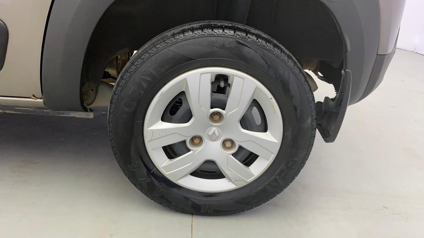 2017 Renault Kwid RXT 1.0 AMT, Petrol, Automatic, 43,109 km, Left Rear Wheel