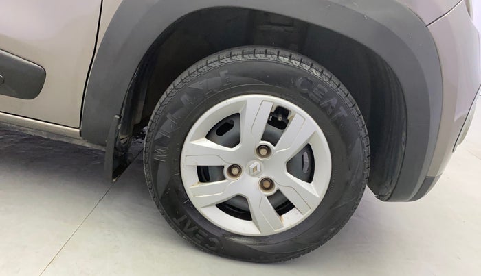 2017 Renault Kwid RXT 1.0 AMT, Petrol, Automatic, 43,109 km, Right Front Wheel