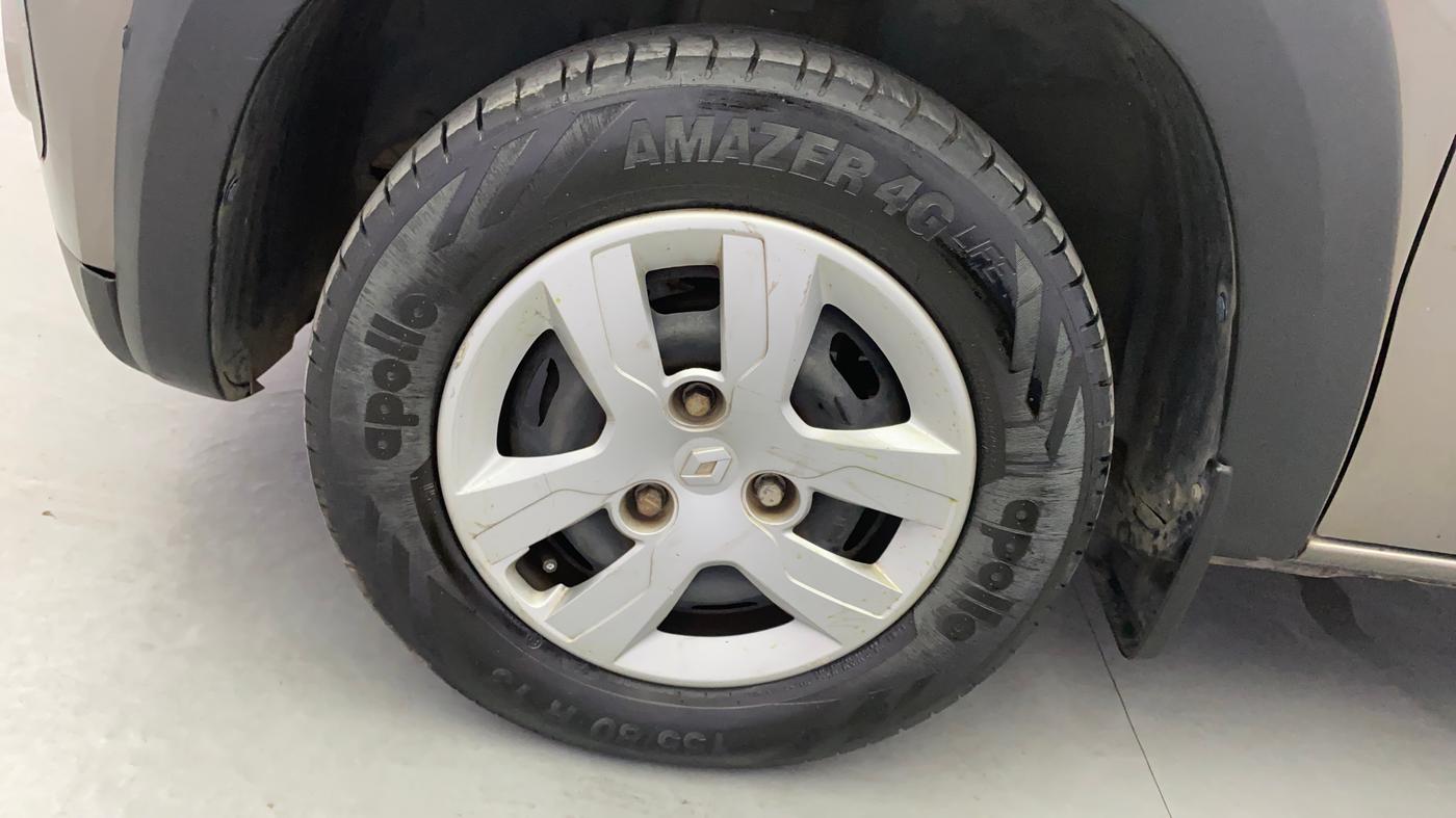 2017 Renault Kwid RXT 1.0 AMT, Petrol, Automatic, 43,109 km, Left Front Wheel