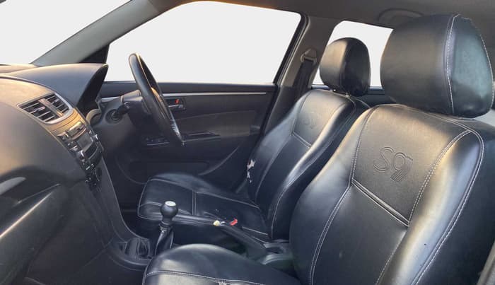 2015 Maruti Swift VDI ABS, Diesel, Manual, 94,737 km, Right Side Front Door Cabin