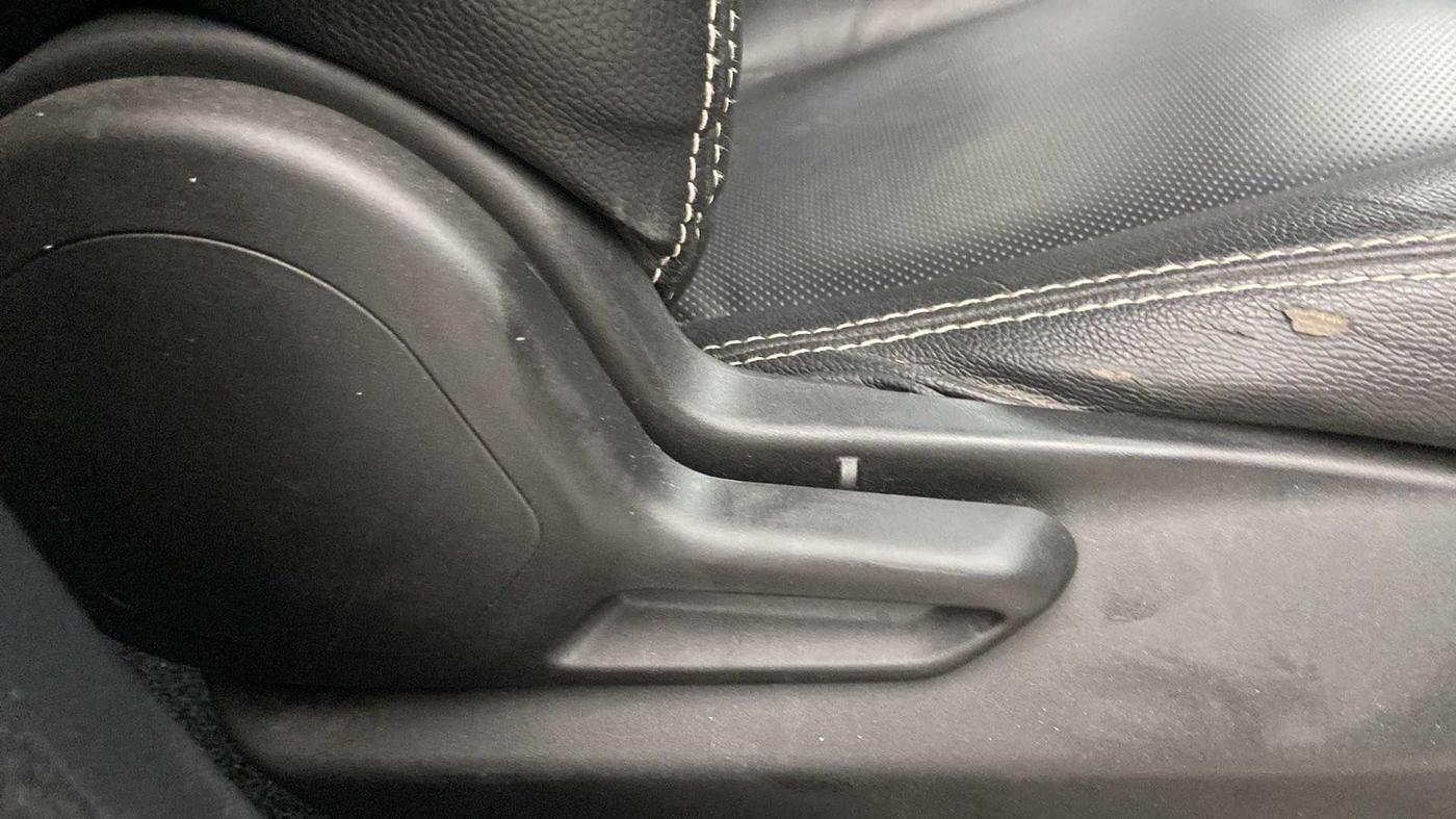 2021 Tata NEXON XM PETROL, Petrol, Manual, 33,821 km, Driver Side Adjustment Panel