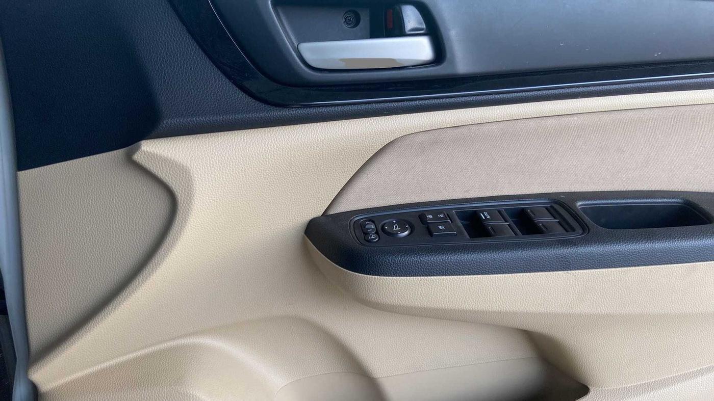 2020 Honda Amaze 1.5L I-DTEC VX CVT, Diesel, Automatic, 42,963 km, Driver Side Door Panels Control