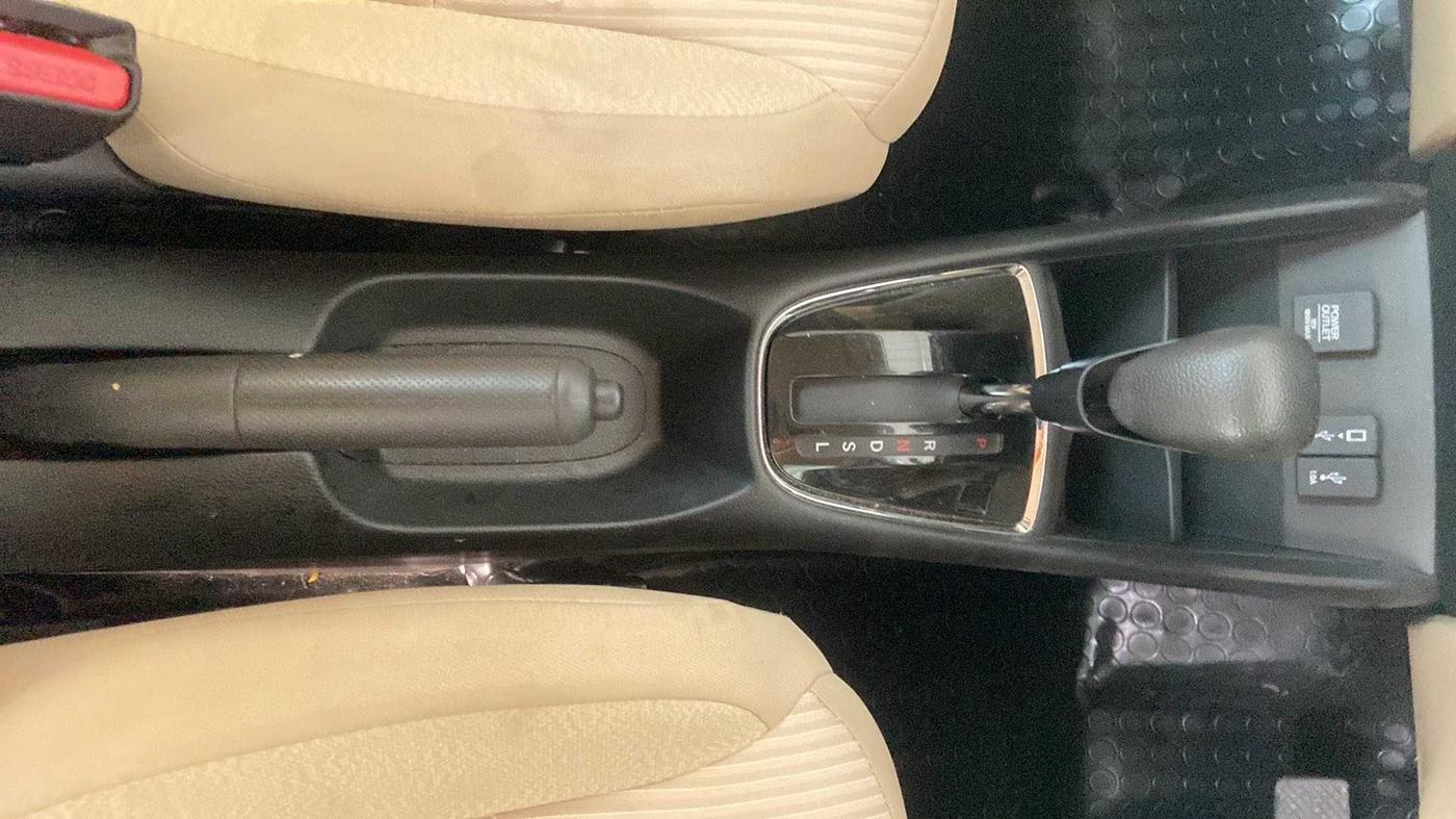 2020 Honda Amaze 1.5L I-DTEC VX CVT, Diesel, Automatic, 42,963 km, Gear Lever