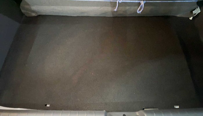 2022 Hyundai GRAND I10 NIOS ASTA 1.2 KAPPA VTVT, Petrol, Manual, 6,558 km, Boot Inside