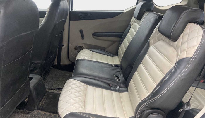 2021 Renault TRIBER RXE MT, Petrol, Manual, 24,064 km, Right Side Rear Door Cabin