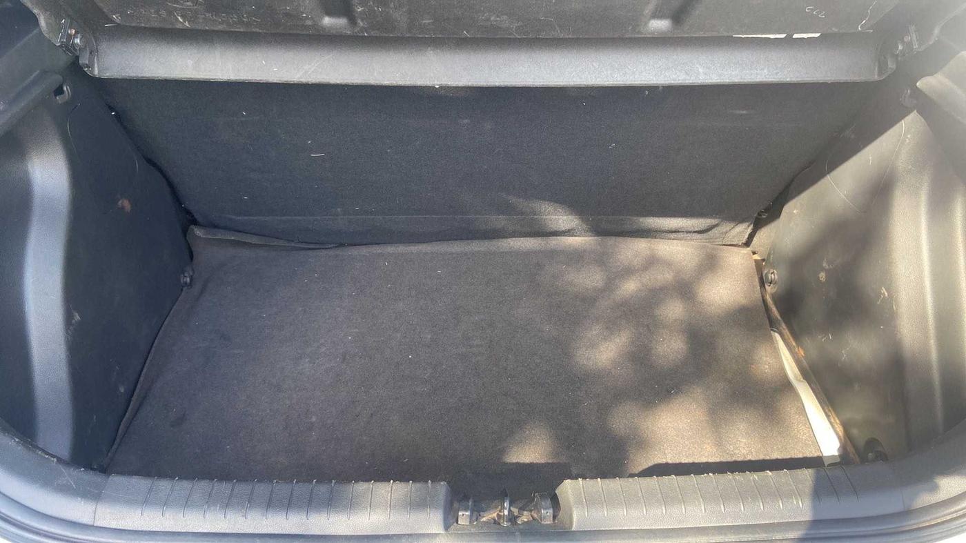 2019 Hyundai Elite i20 SPORTZ PLUS 1.2, Petrol, Manual, 42,376 km, Boot Inside