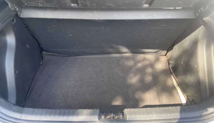 2019 Hyundai Elite i20 SPORTZ PLUS 1.2, Petrol, Manual, 42,376 km, Boot Inside