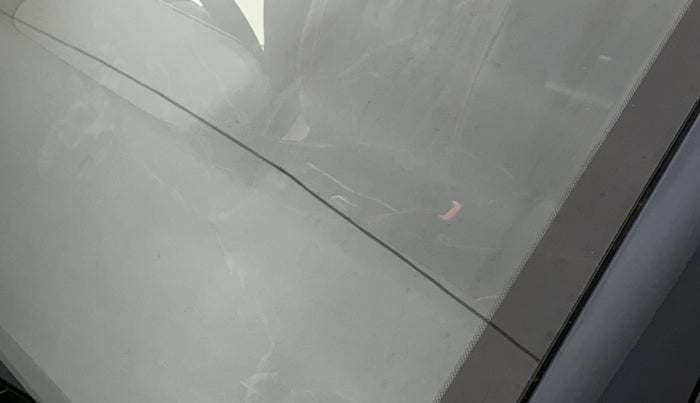 2022 Hyundai GRAND I10 NIOS SPORTZ 1.0 TURBO GDI, Petrol, Manual, 17,417 km, Front windshield - Minor spot on windshield