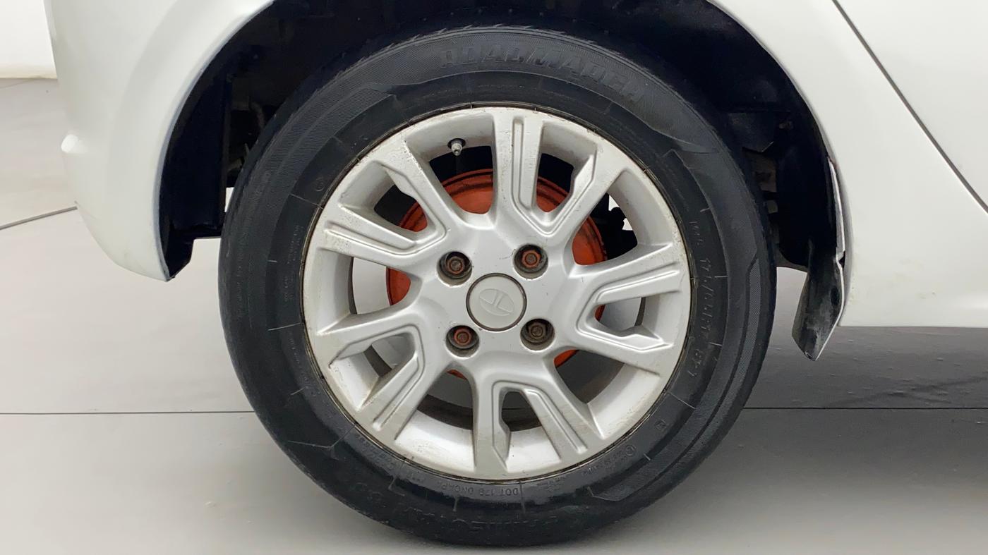 2016 Tata Tiago XZ PETROL, Petrol, Manual, 76,863 km, Right Rear Wheel