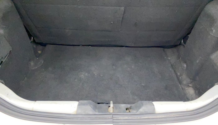 2016 Tata Tiago XZ PETROL, Petrol, Manual, 76,863 km, Boot Inside
