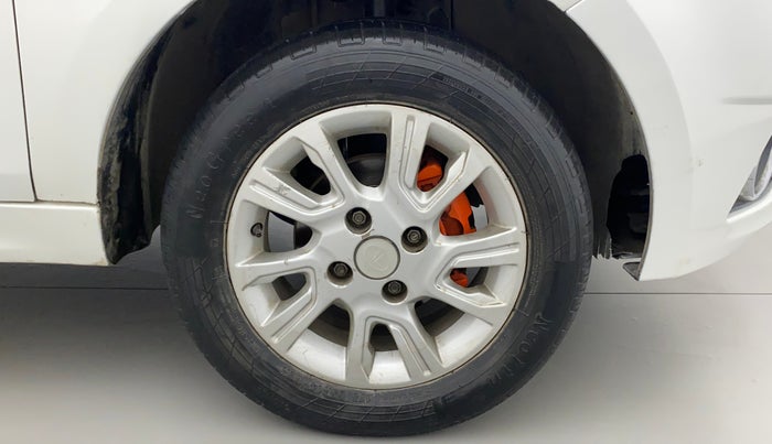 2016 Tata Tiago XZ PETROL, Petrol, Manual, 76,863 km, Right Front Wheel