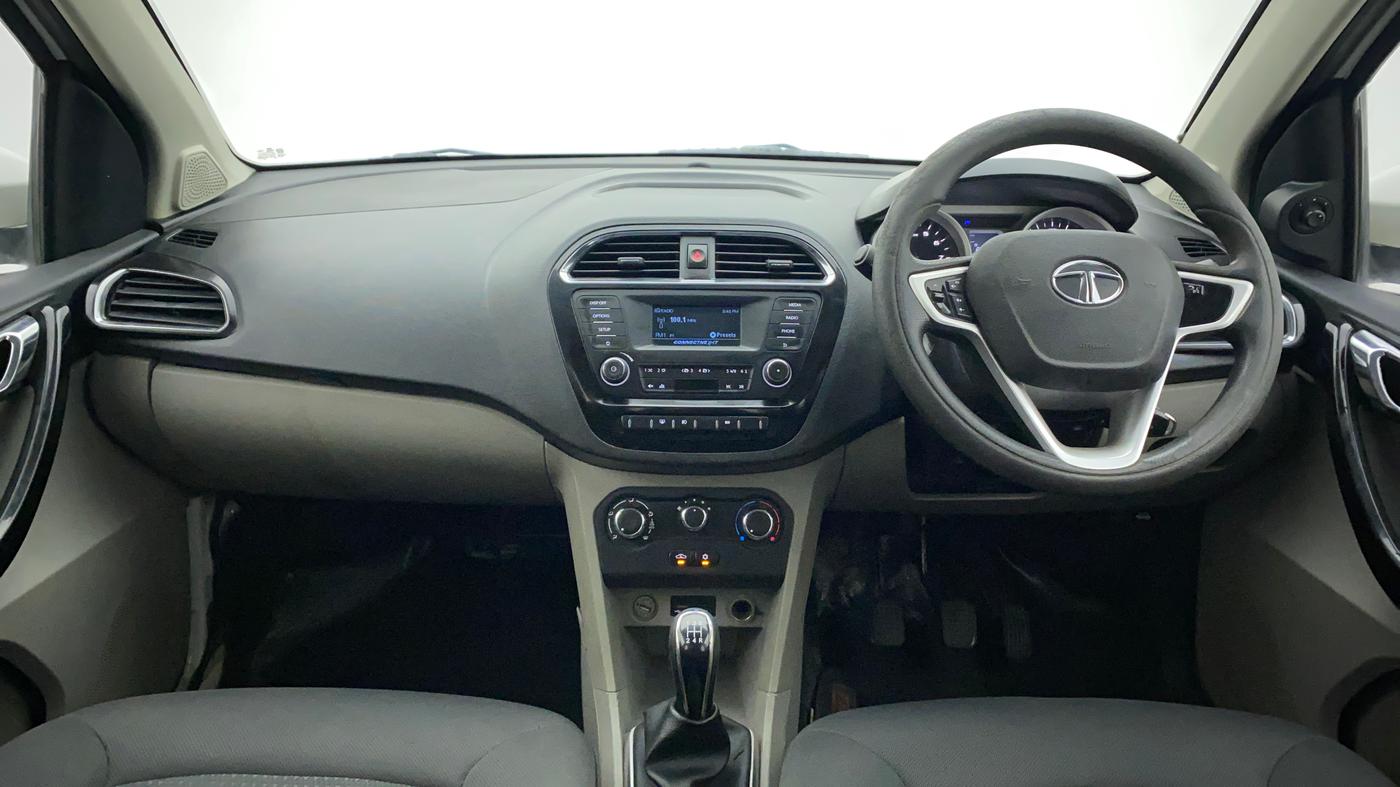 2016 Tata Tiago XZ PETROL, Petrol, Manual, 76,863 km, Dashboard
