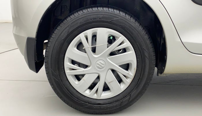 2017 Maruti Swift VXI O, Petrol, Manual, 64,226 km, Right Rear Wheel