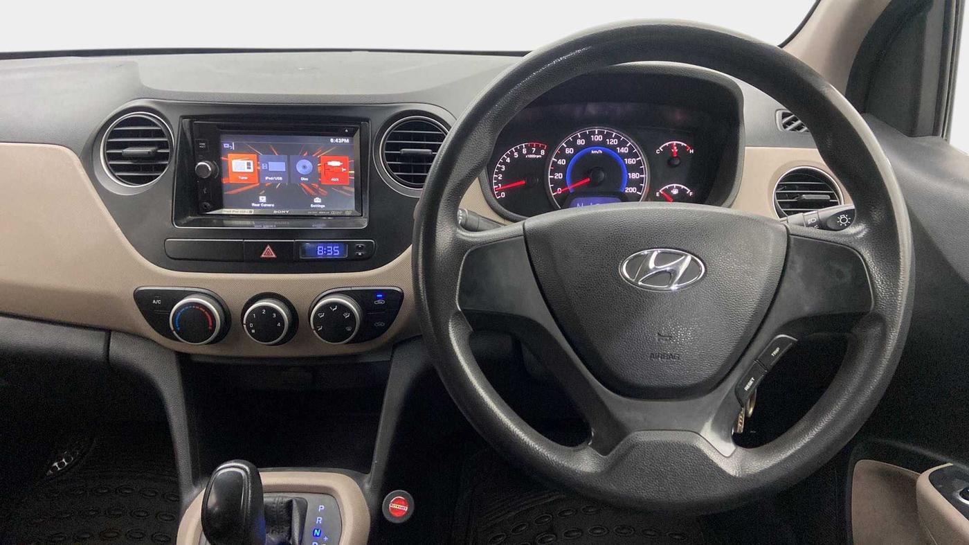 2016 Hyundai Grand i10 MAGNA AT 1.2 KAPPA VTVT, Petrol, Automatic, 51,747 km, Steering Wheel Close Up