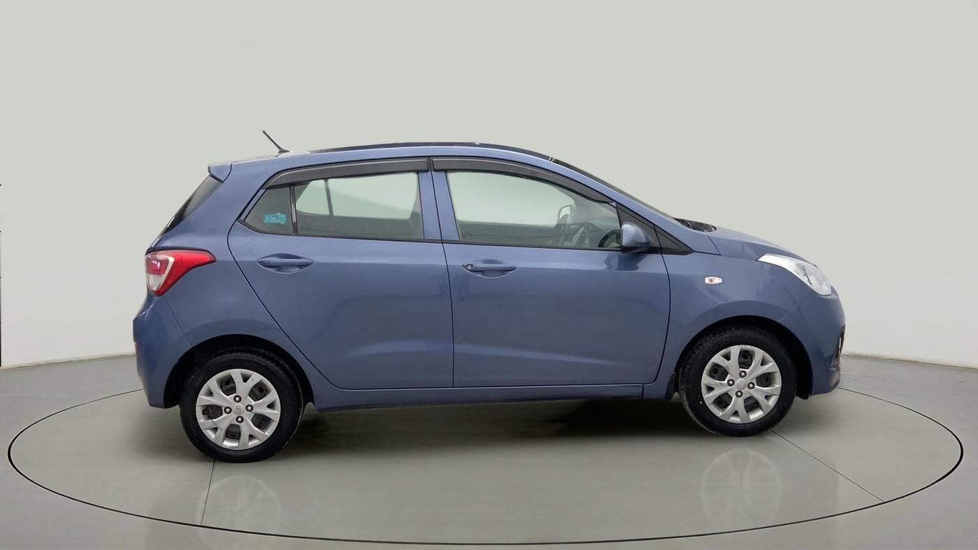 2016 Hyundai Grand i10 MAGNA AT 1.2 KAPPA VTVT, Petrol, Automatic, 51,747 km, Right Side View