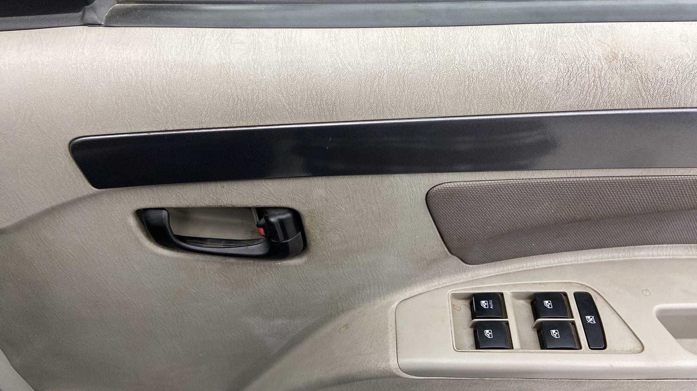2019 Mahindra Scorpio S9, Diesel, Manual, 50,474 km, Driver Side Door Panels Control