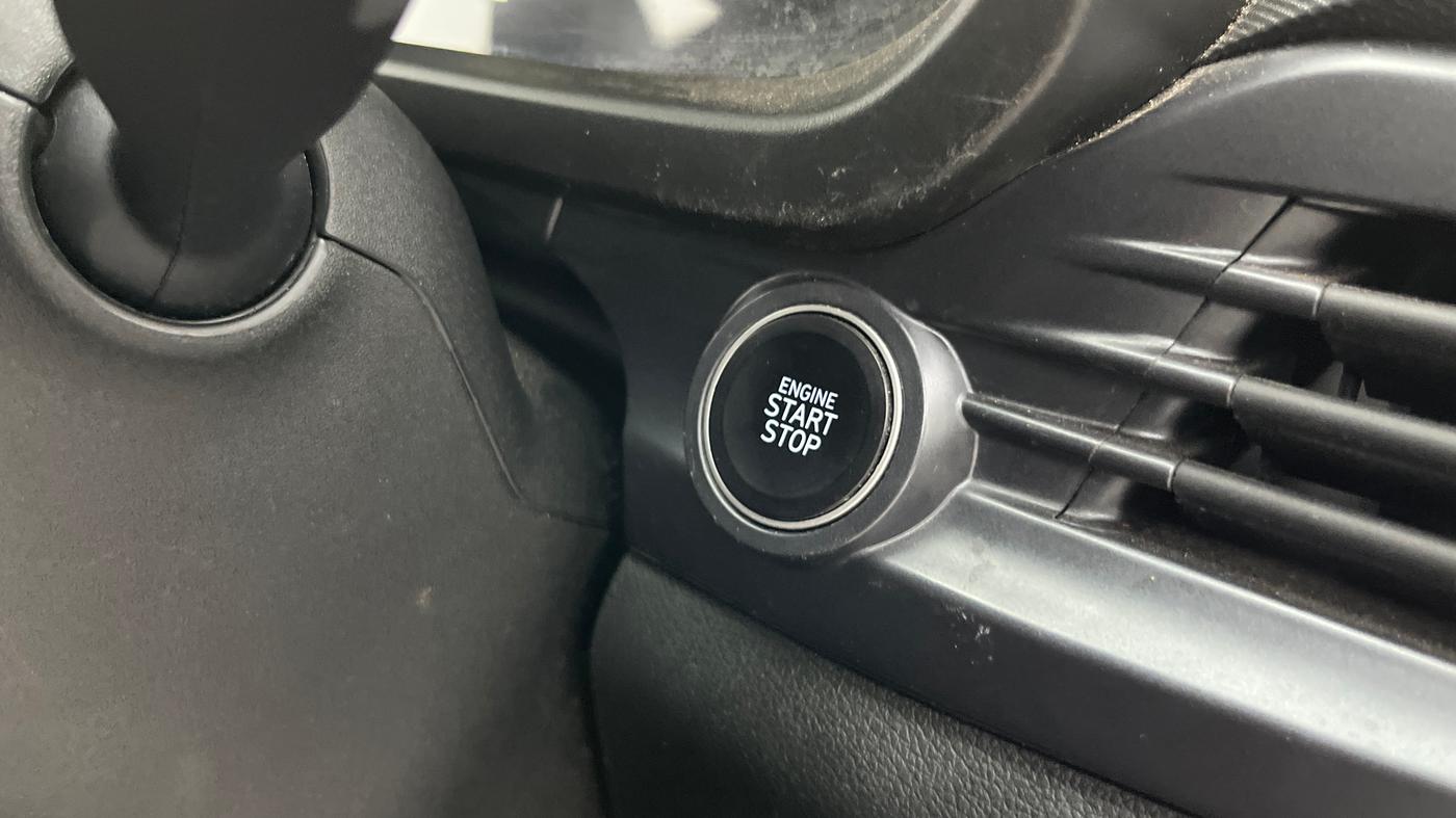 2022 Hyundai NEW I20 ASTA (O) 1.2 MT DUAL TONE, Petrol, Manual, 10,336 km, Keyless Start/ Stop Button