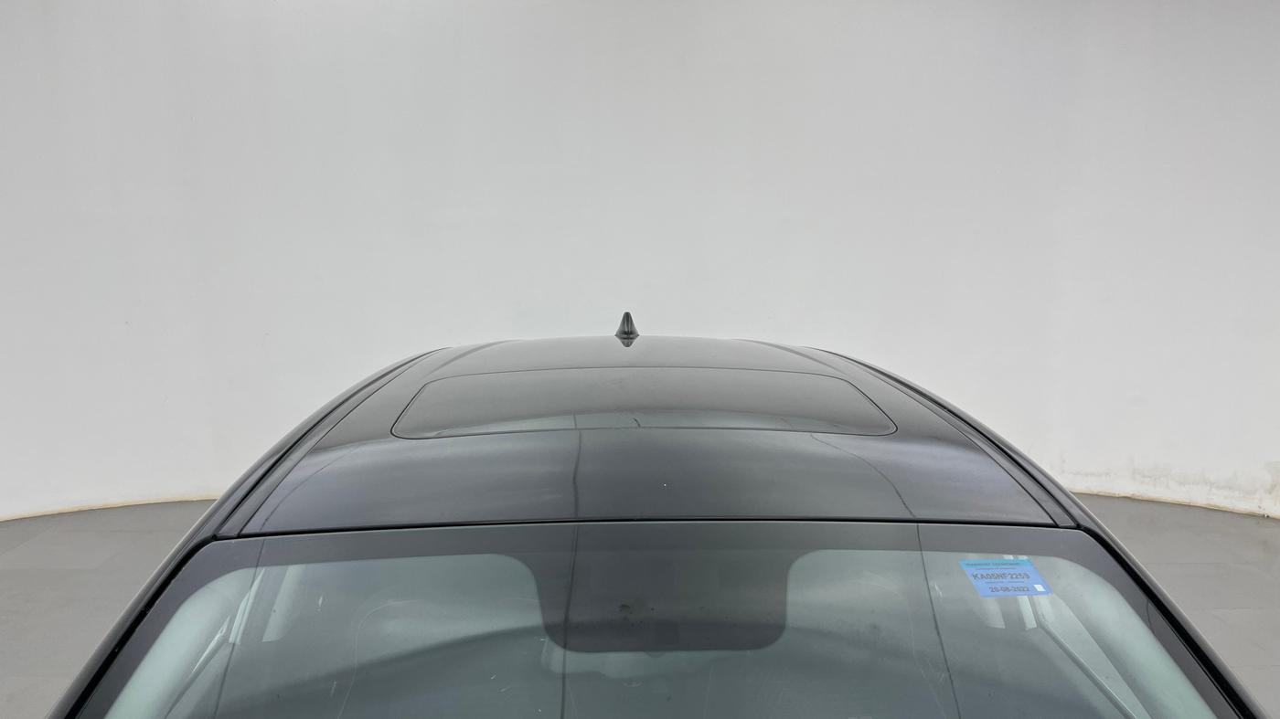 2022 Hyundai NEW I20 ASTA (O) 1.2 MT DUAL TONE, Petrol, Manual, 10,336 km, Moonroof/ Sunroof