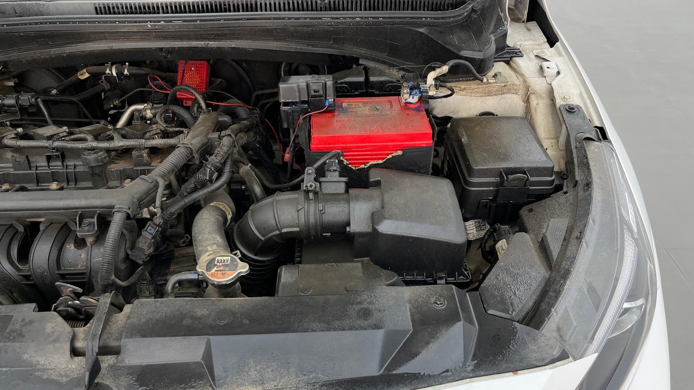2022 Hyundai NEW I20 ASTA (O) 1.2 MT DUAL TONE, Petrol, Manual, 10,336 km, Engine View - Left