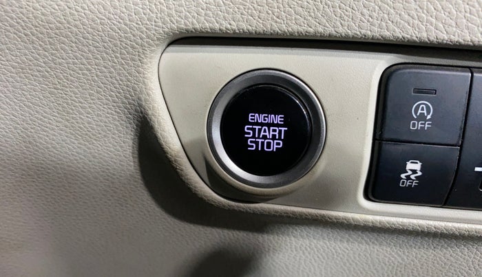 2023 KIA CARENS PRESTIGE PLUS 1.5 PETROL DCT 7 STR, Petrol, Automatic, 12,078 km, Keyless Start/ Stop Button