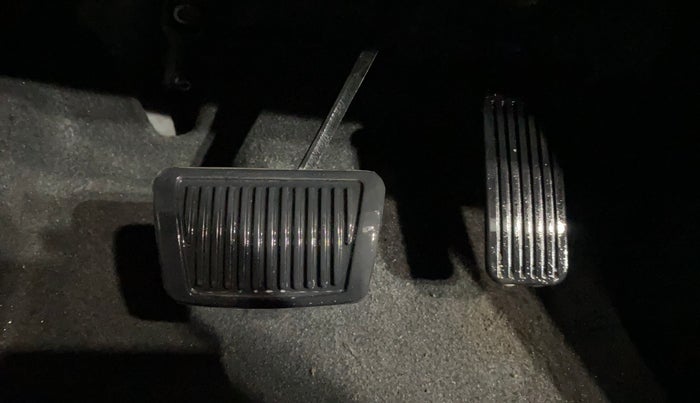 2023 KIA CARENS PRESTIGE PLUS 1.5 PETROL DCT 7 STR, Petrol, Automatic, 12,078 km, Pedals