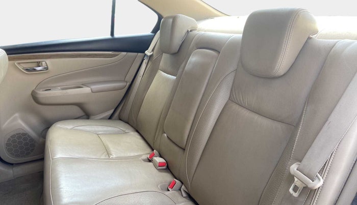 2018 Maruti Ciaz ALPHA 1.5 SHVS PETROL, Petrol, Manual, 35,692 km, Right Side Rear Door Cabin