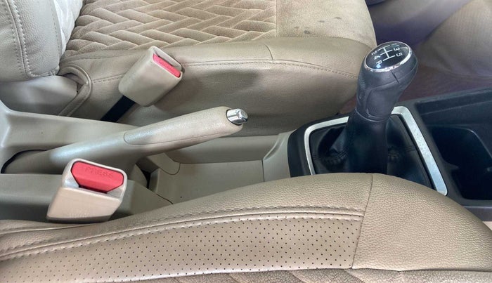 2017 Maruti Dzire VXI, Petrol, Manual, 42,483 km, Gear Lever